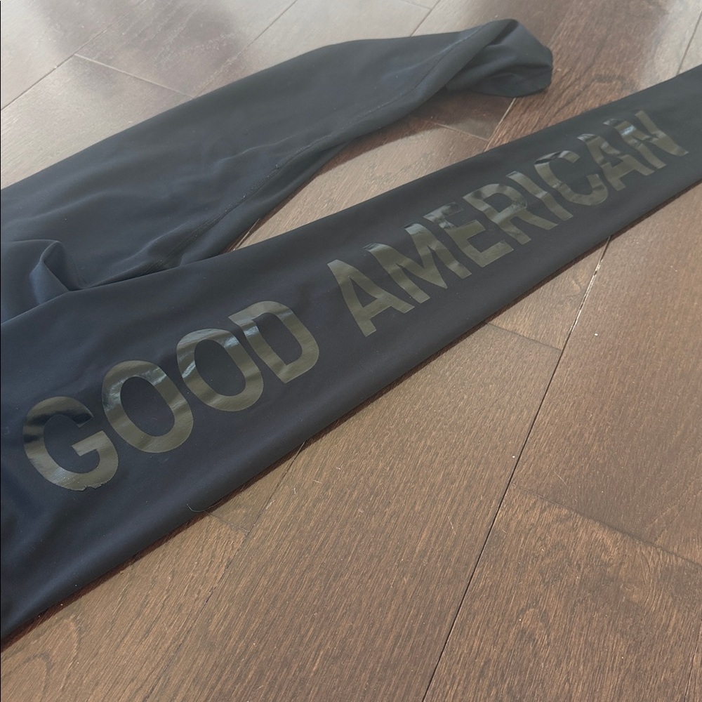 Good American The Core Power Legging Black 001